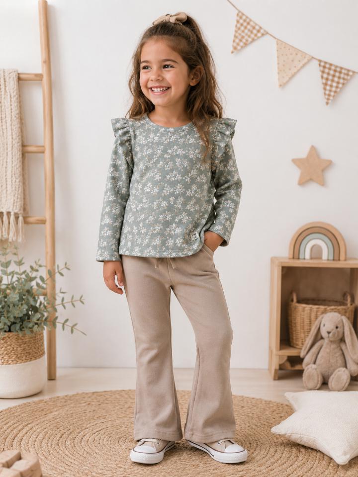 Conjunto-flores.jpg Conjunto flores