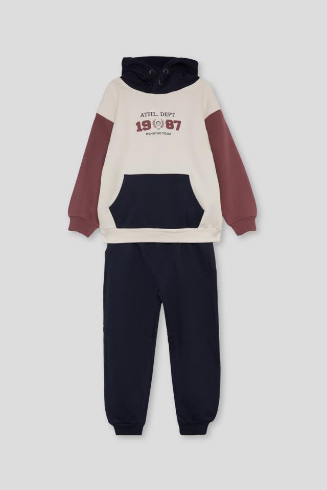 Conjunto-capucha-1.jpg Conjunto capucha