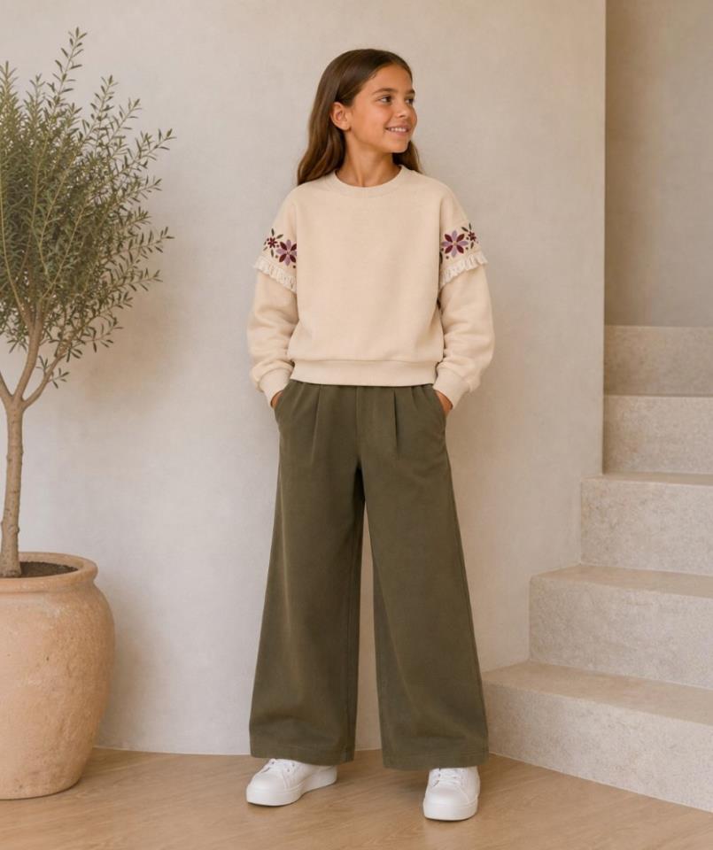 Conjunto-flores-bordadas.jpg Conjunto flores bordadas